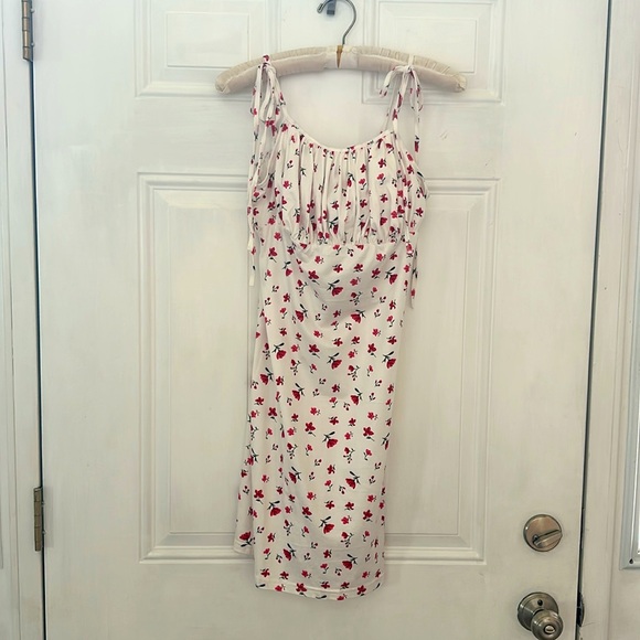 Summer Dress - Picture 3 of 7